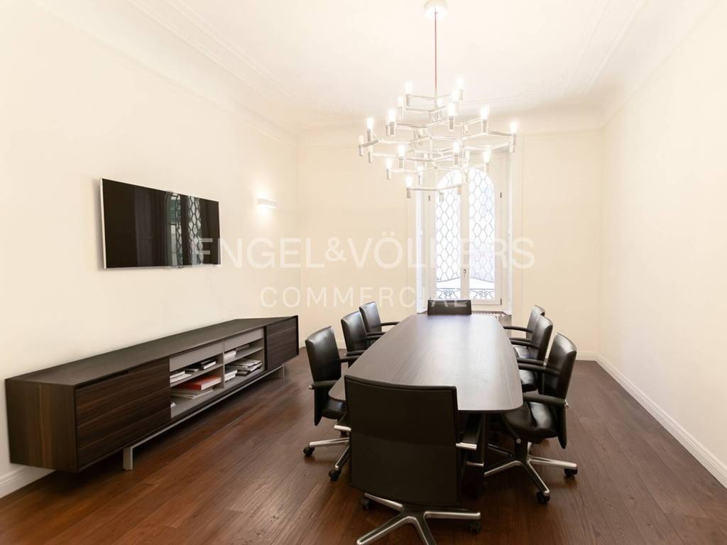 ufficio in vendita a Milano in zona Isola