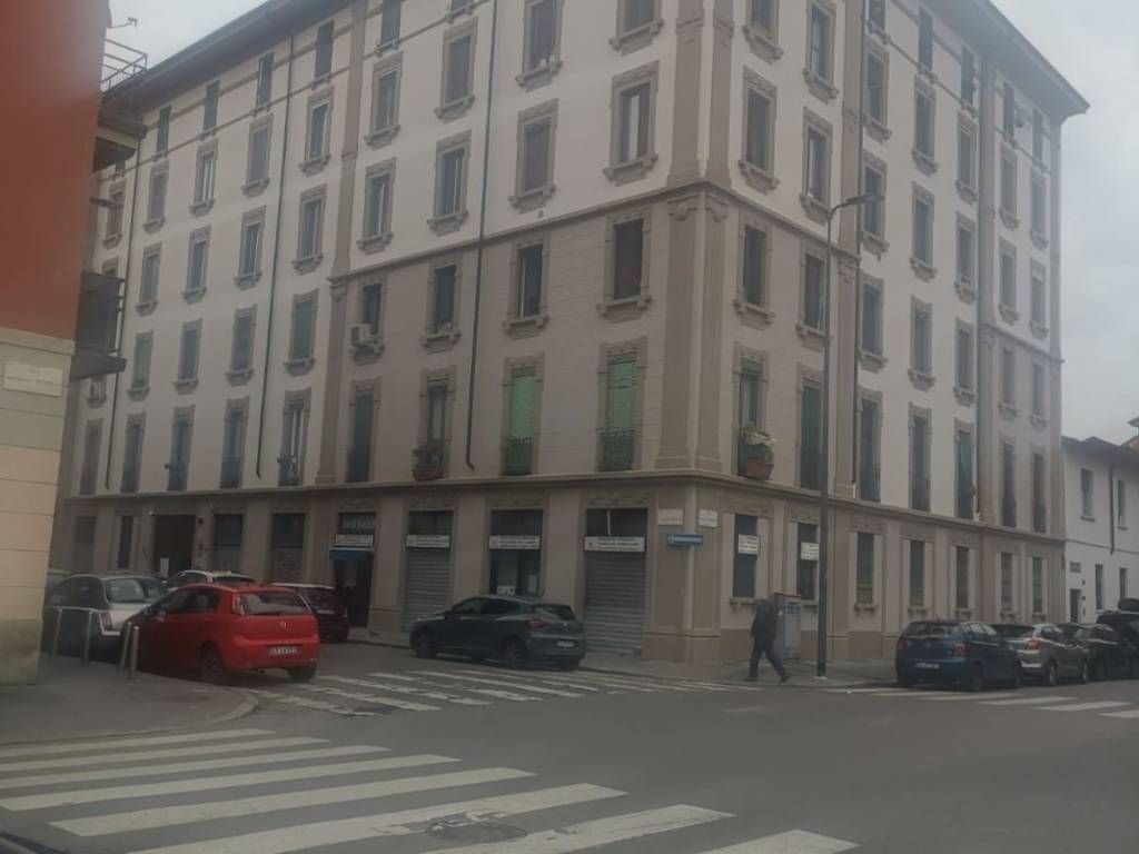 appartamento in vendita a Milano in zona Rogoredo