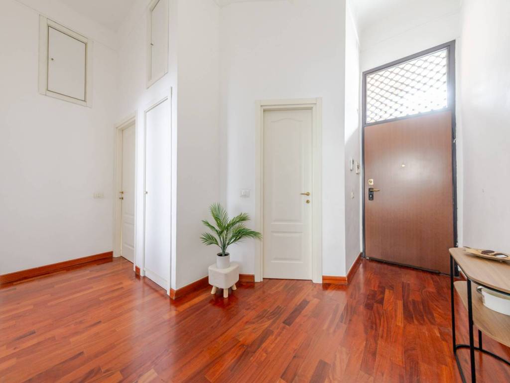 appartamento in vendita a Milano in zona Centro Direzionale