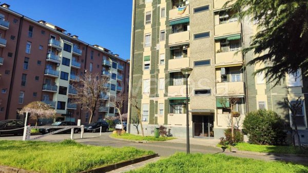 appartamento in vendita a Milano in zona Gallaratese
