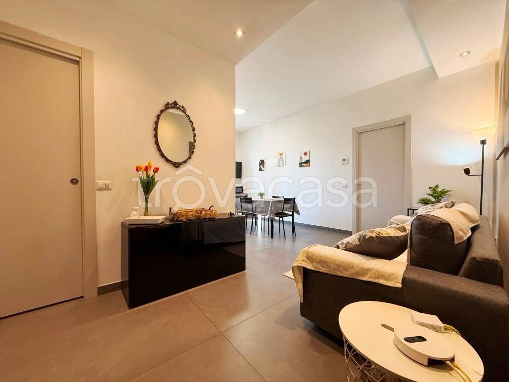 appartamento in vendita a Milano in zona Corvetto