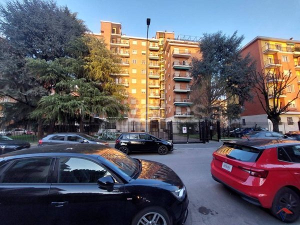 appartamento in vendita a Milano in zona Niguarda