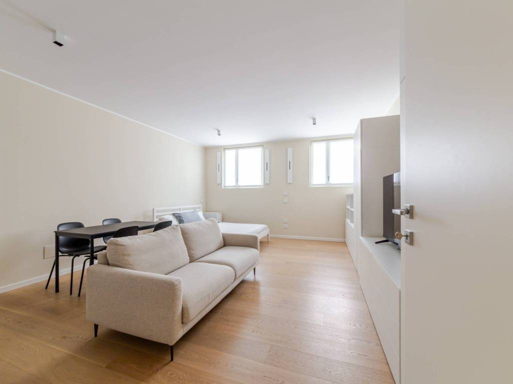 appartamento in vendita a Milano in zona Isola