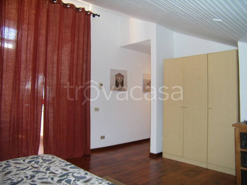 appartamento in vendita a Milano in zona Cadorna