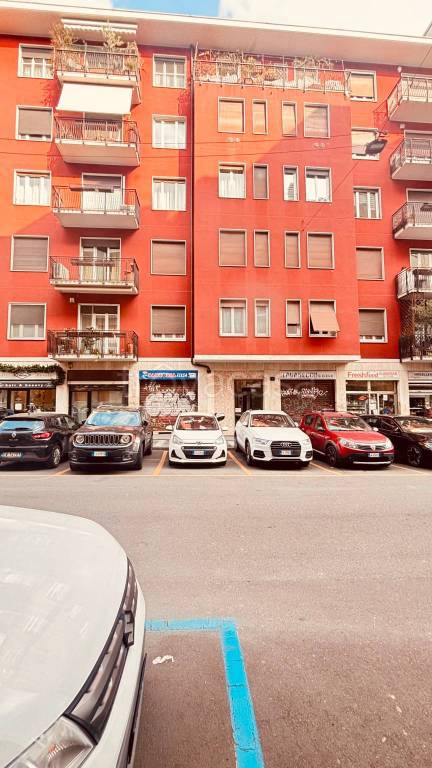 appartamento in vendita a Milano in zona Bocconi
