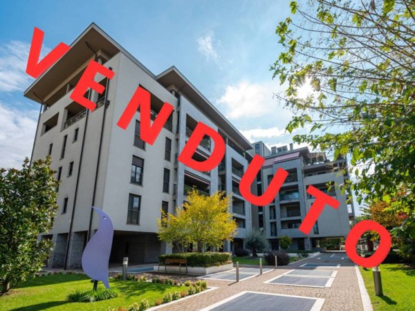 appartamento in vendita a Milano in zona Vigentino