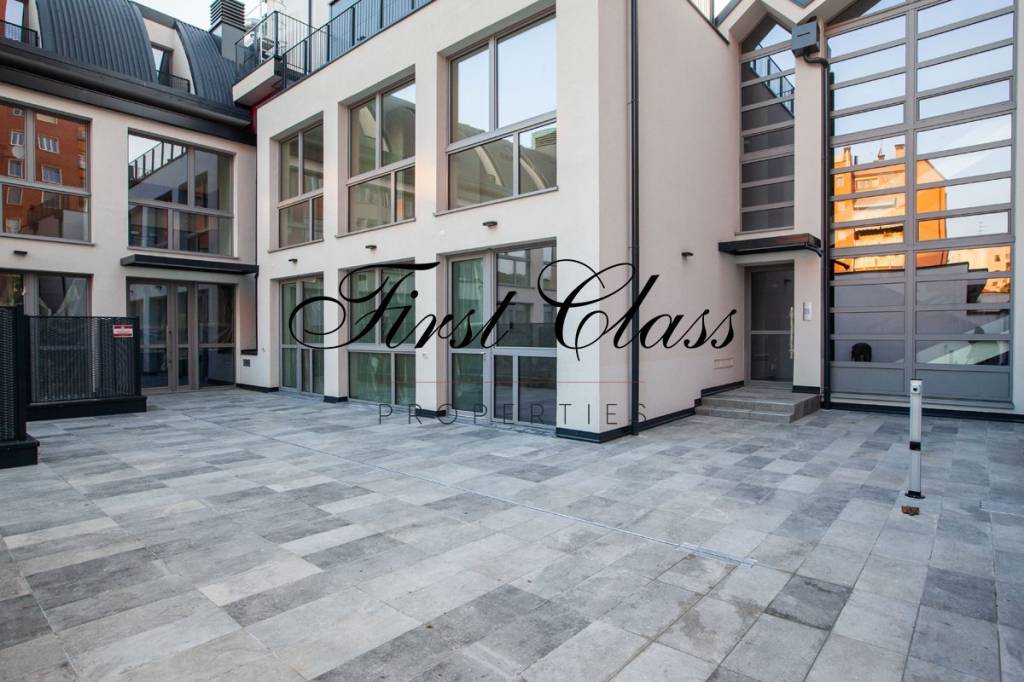 appartamento in vendita a Milano in zona Barona