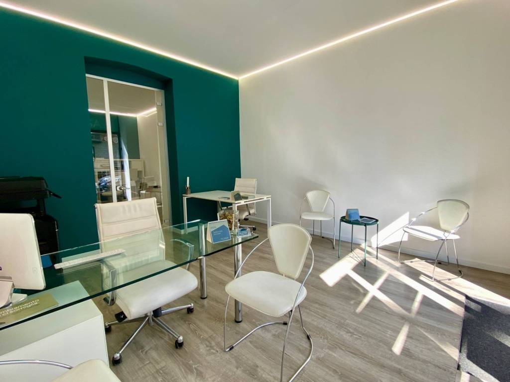 locale commerciale in vendita a Milano in zona Porta Romana