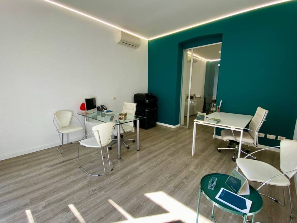 locale commerciale in vendita a Milano in zona Porta Romana
