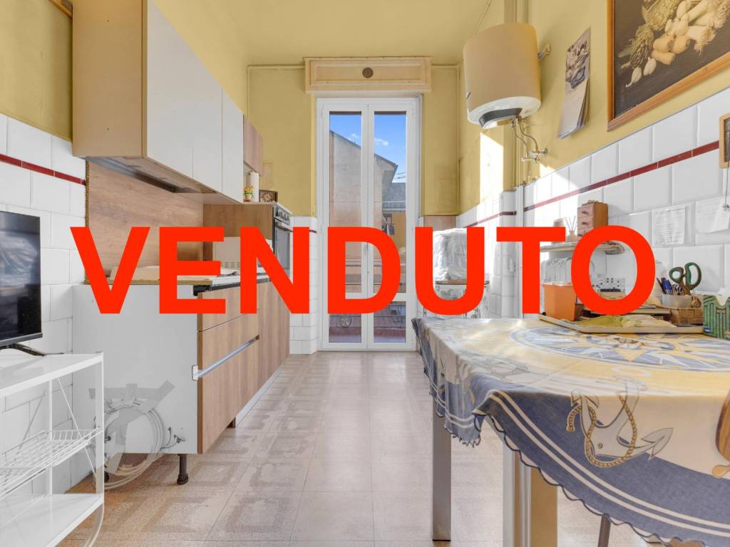 appartamento in vendita a Milano in zona Città Studi