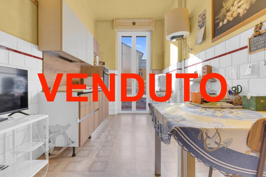 appartamento in vendita a Milano in zona Città Studi