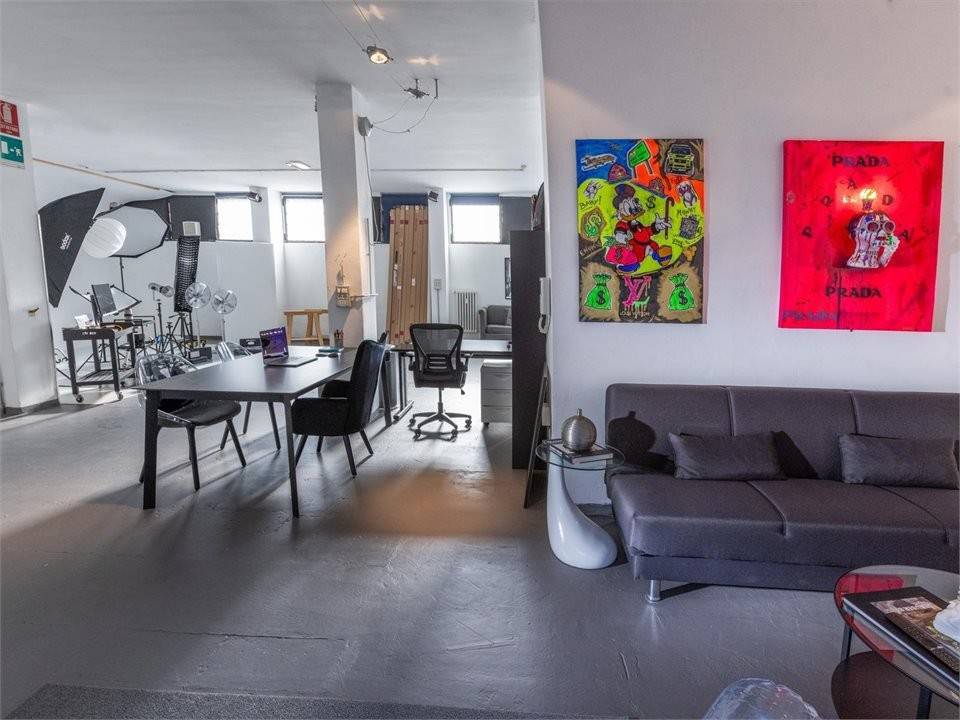 appartamento in vendita a Milano in zona Bocconi