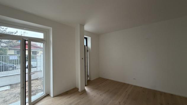 appartamento in vendita a Milano in zona Lorenteggio
