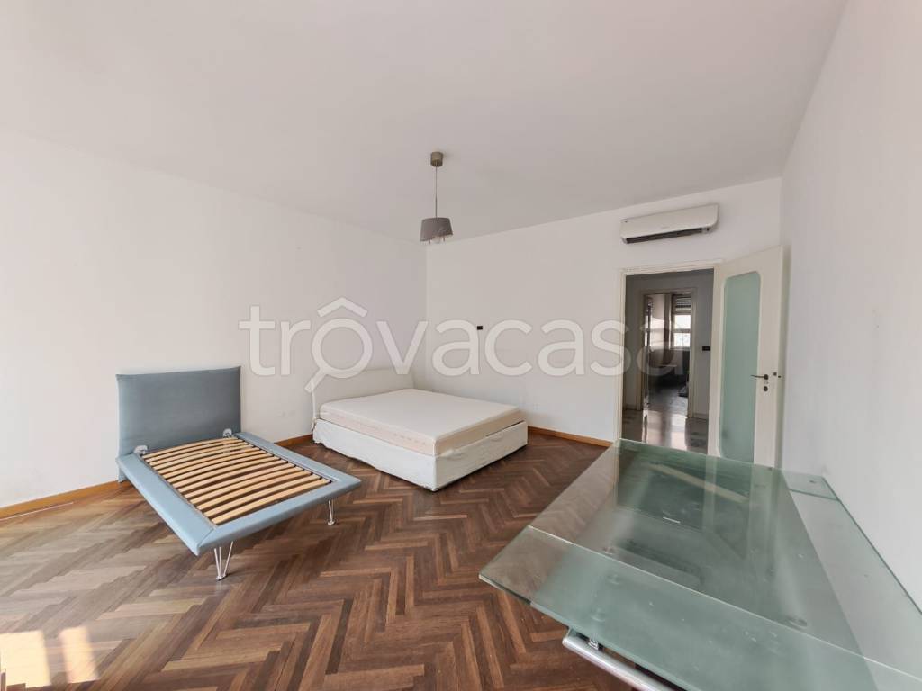 appartamento in vendita a Milano in zona Loreto