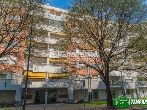 appartamento in vendita a Milano in zona Quarto Oggiaro