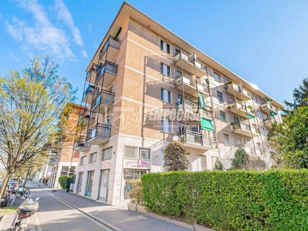 appartamento in vendita a Milano in zona Forlanini