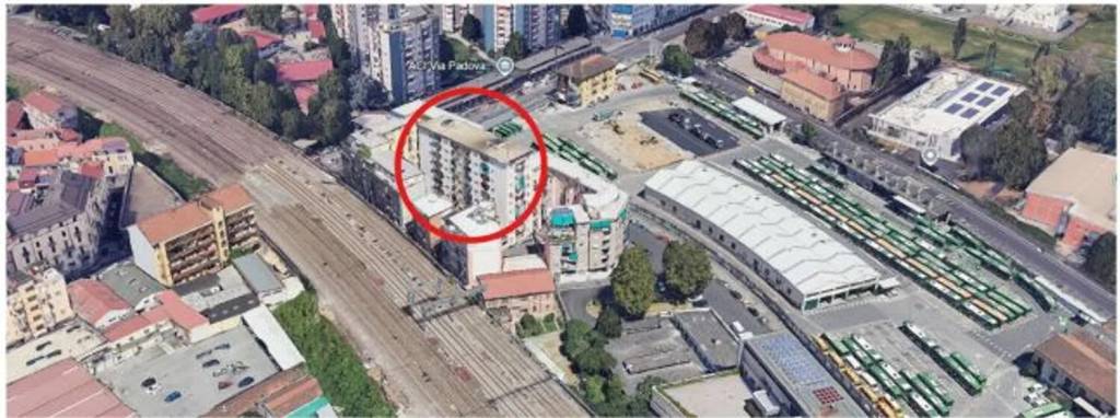 appartamento in vendita a Milano in zona Lambrate