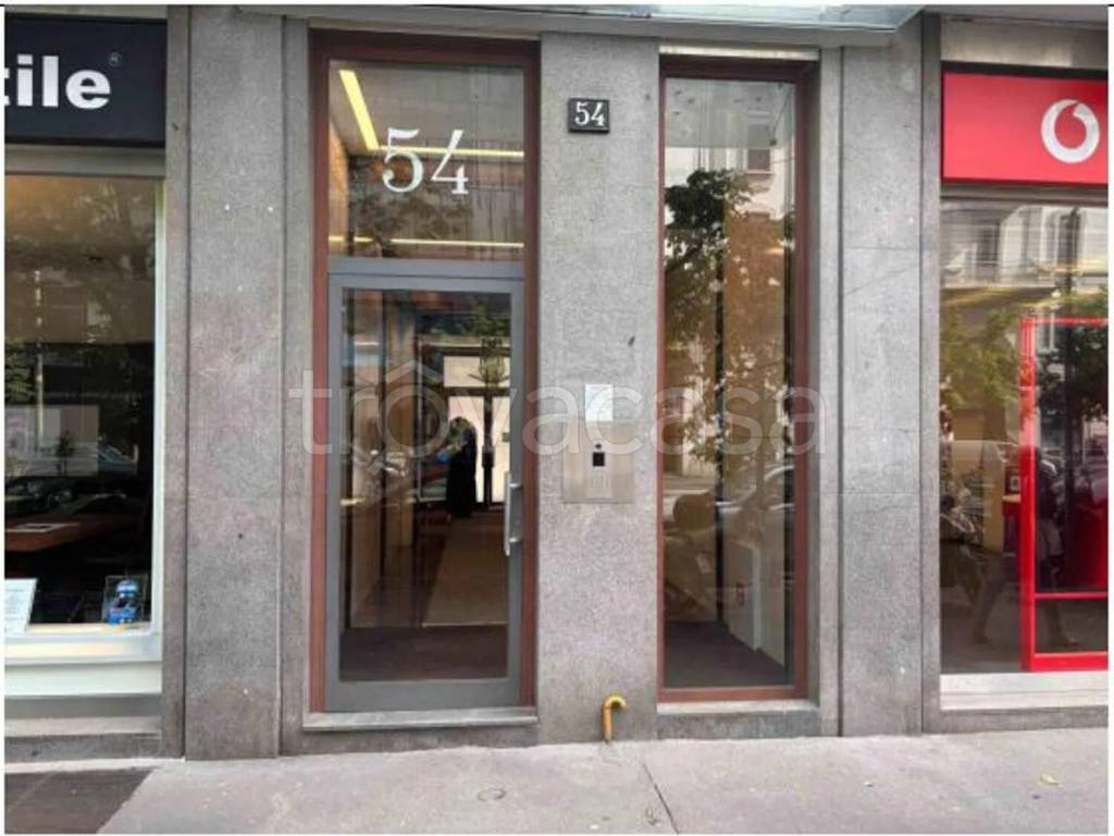 appartamento in vendita a Milano in zona Guastalla