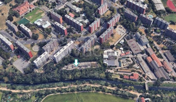 quadrivano in vendita a Milano in zona Gratosoglio