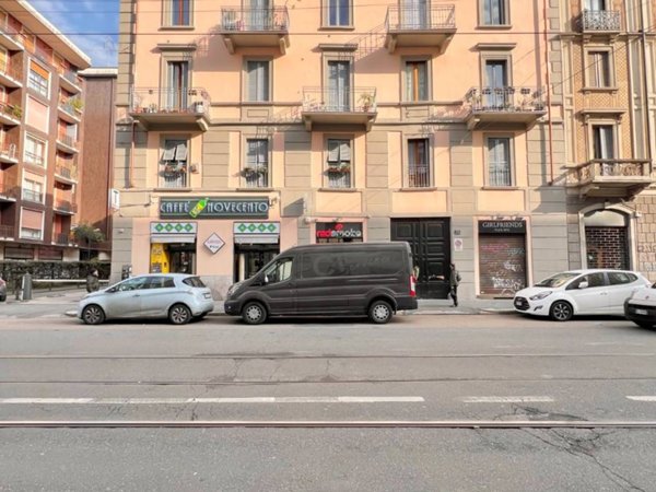 appartamento in vendita a Milano in zona Bocconi
