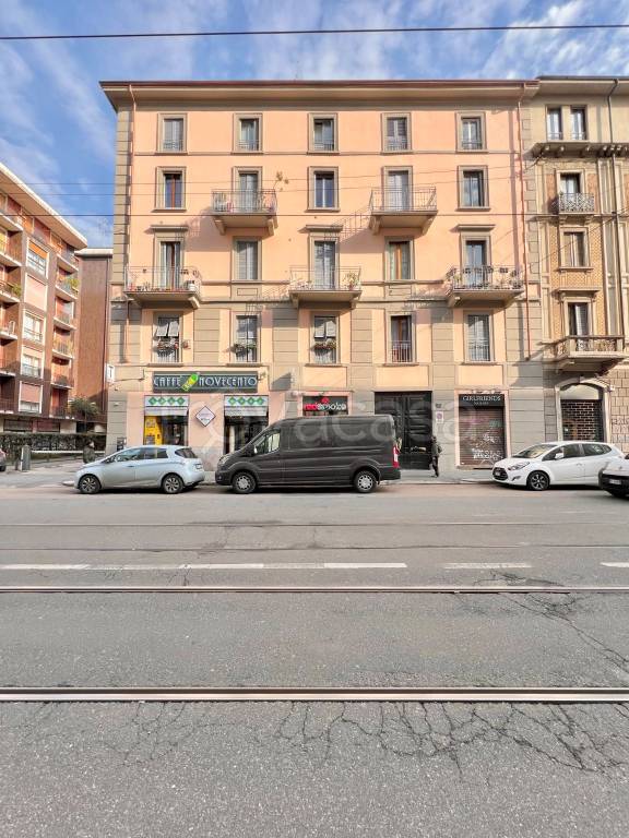 appartamento in vendita a Milano in zona Bocconi