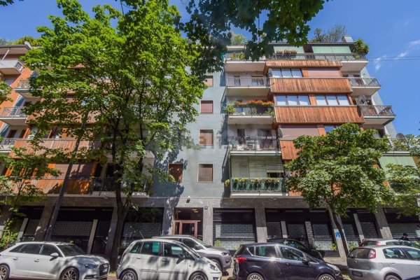 appartamento in vendita a Milano in zona Casoretto