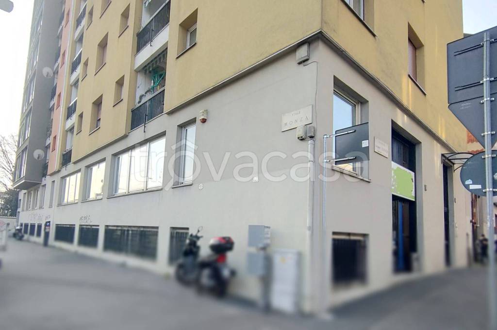 casa indipendente in vendita a Milano in zona Precotto