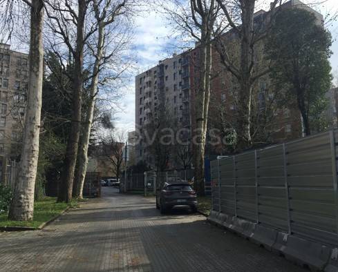 appartamento in vendita a Milano in zona Gratosoglio