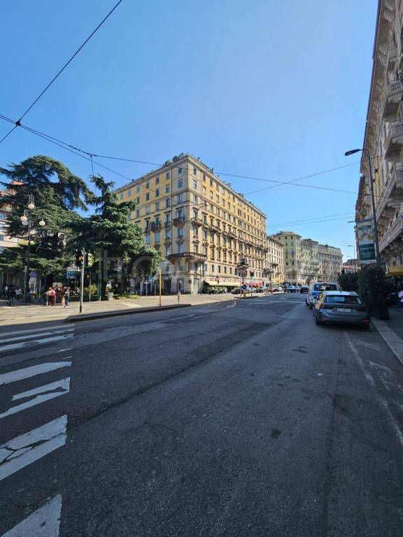 appartamento in vendita a Milano in zona Guastalla