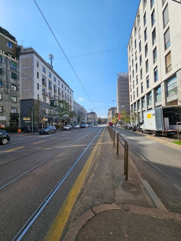 appartamento in vendita a Milano in zona Porta Vittoria