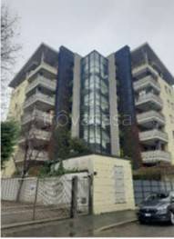 appartamento in vendita a Milano in zona Dergano