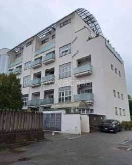 appartamento in vendita a Milano in zona Niguarda