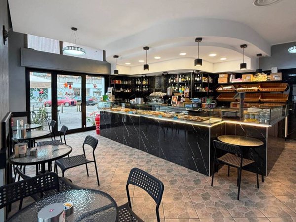 negozio in vendita a Milano in zona Città Studi