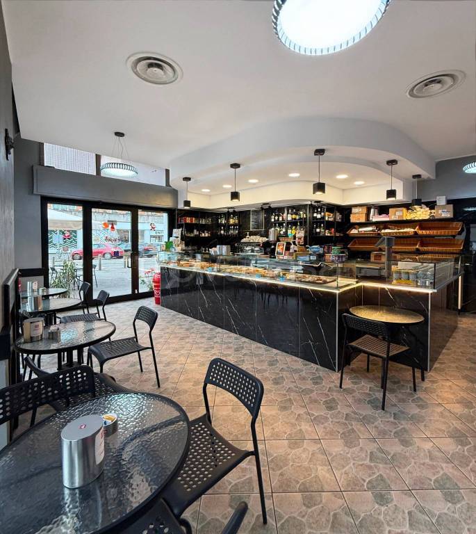 negozio in vendita a Milano in zona Città Studi