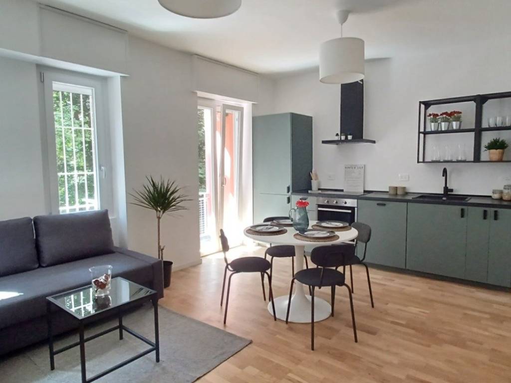 appartamento in vendita a Milano in zona Vigentino