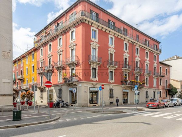 appartamento in vendita a Milano in zona Affori