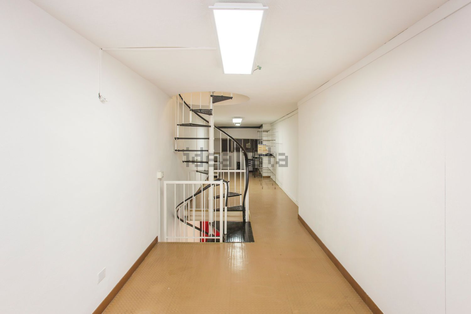 locale commerciale in vendita a Milano in zona Sempione