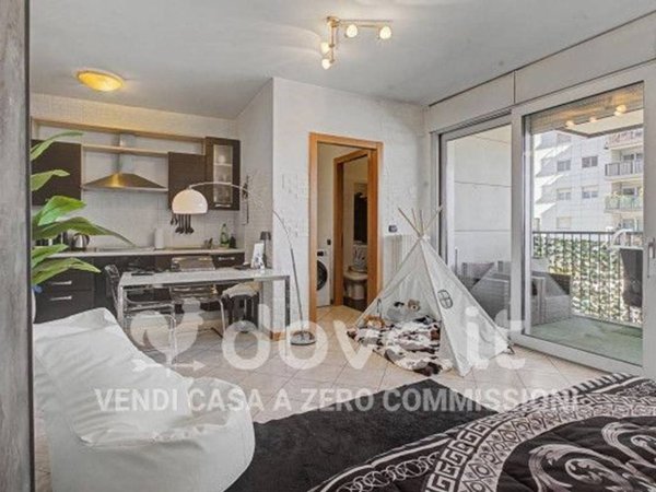 appartamento in vendita a Milano in zona Adriano