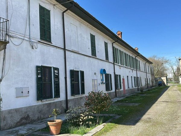 casa indipendente in vendita a Milano in zona Baggio