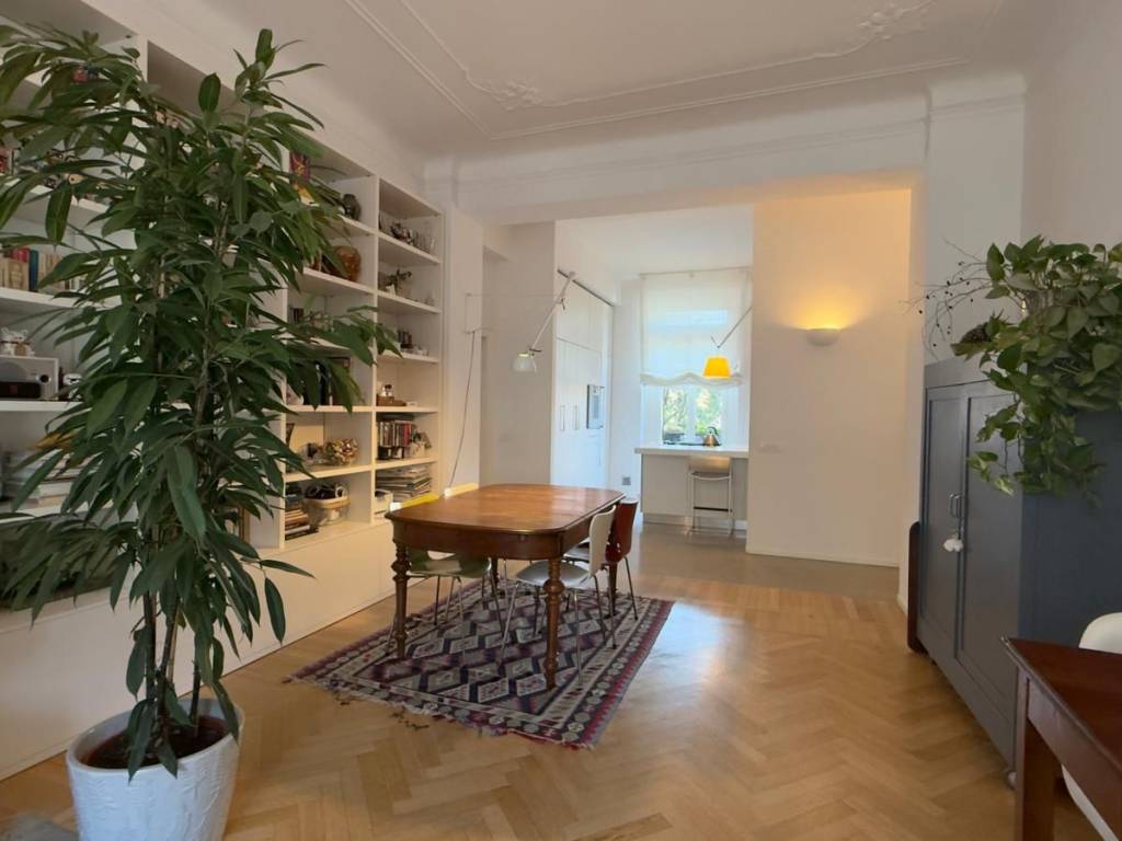 appartamento in vendita a Milano in zona Centro Direzionale
