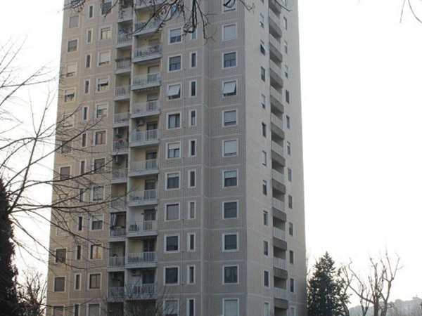 appartamento in vendita a Milano in zona Gallaratese