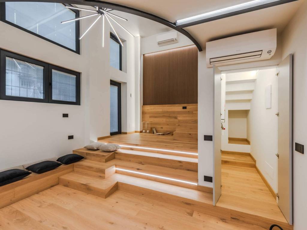 appartamento in vendita a Milano in zona Isola