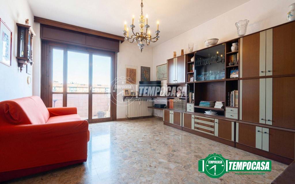 appartamento in vendita a Milano in zona Gallaratese