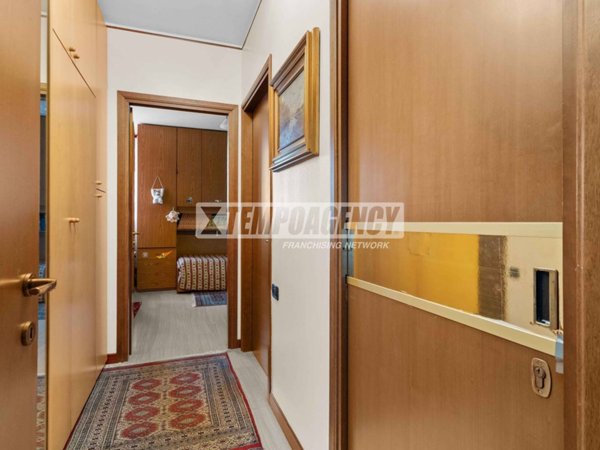 appartamento in vendita a Milano in zona Barona