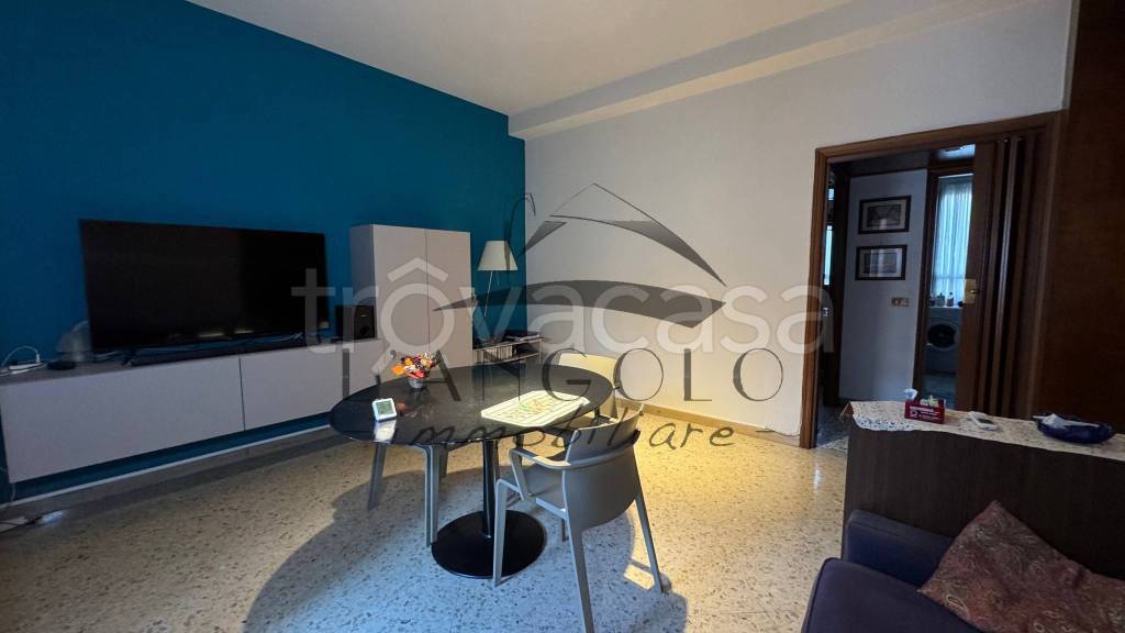 appartamento in vendita a Milano in zona Forze Armate