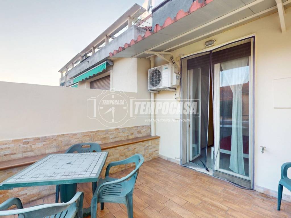 appartamento in vendita a Milano in zona Loreto