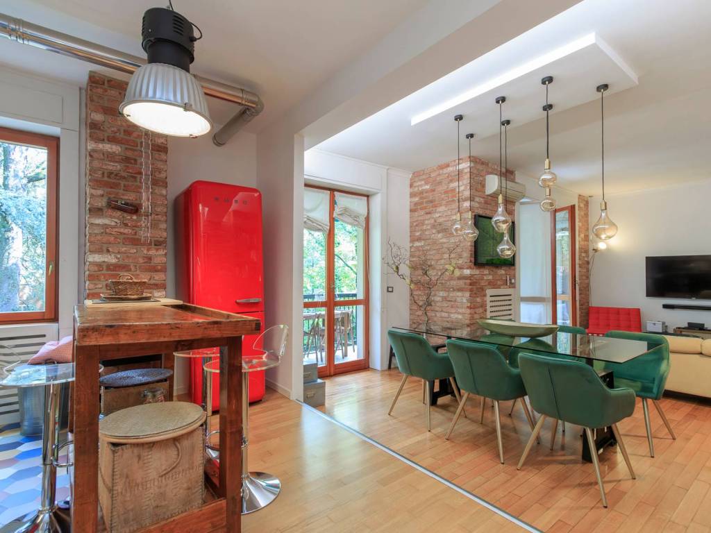 appartamento in vendita a Milano in zona Trenno