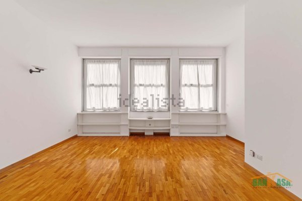 appartamento in vendita a Milano in zona Porta Venezia