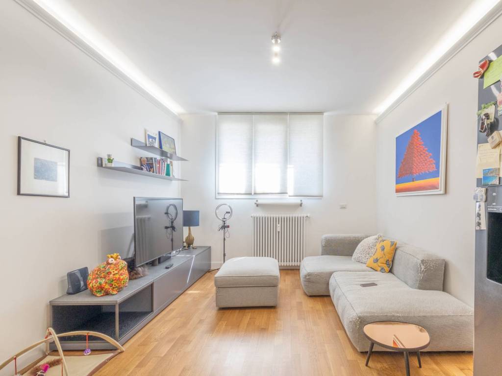 appartamento in vendita a Milano in zona Porta Garibaldi