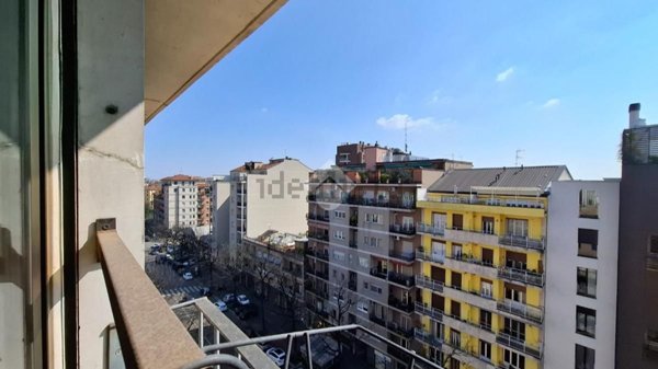 appartamento in vendita a Milano in zona Sempione